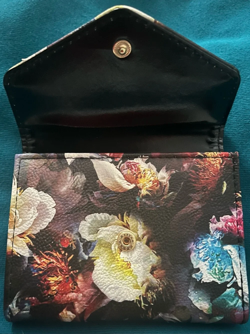 NWOT Betsey Johnson Black Floral Wallet With Multicolor Blooms
